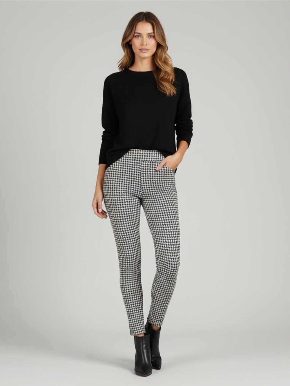 Zara Houndstooth Elastic Waist Leggings Pants - Size M (NWOT)